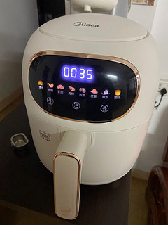 美的 Midea太空艙空氣炸鍋 無(wú)油大容量家用智能電炸鍋煎炸鍋3.0L MF-KZ30P206